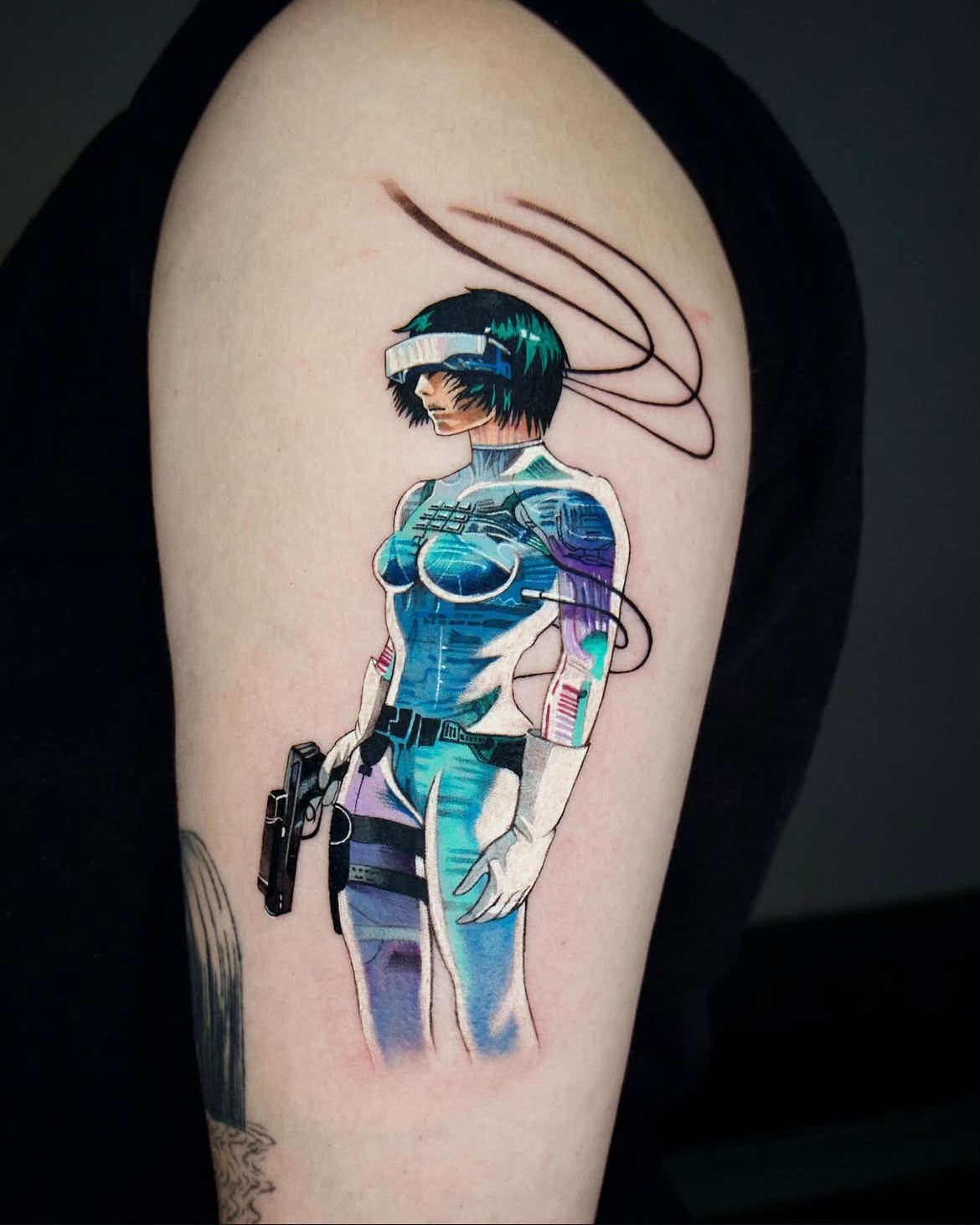 Blue and purple cyberpunk character tattoo on an upper arm by Kimlee